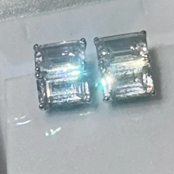Carlisle Large Emerald Cut Crystal Clip Earrings Double Baguette Rhodium NWOT - Picture 10 of 11